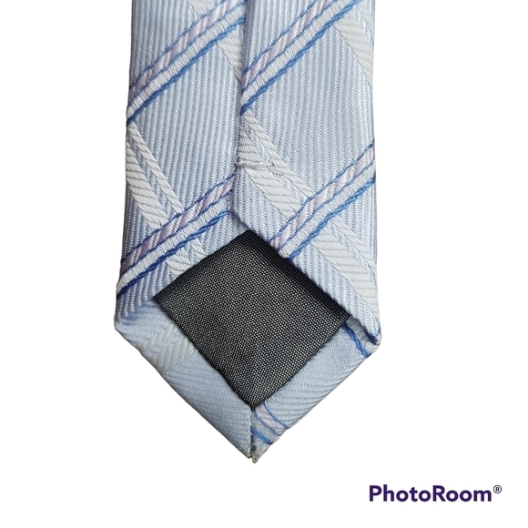 Burberry Silk Tie - Picture 4 of 9